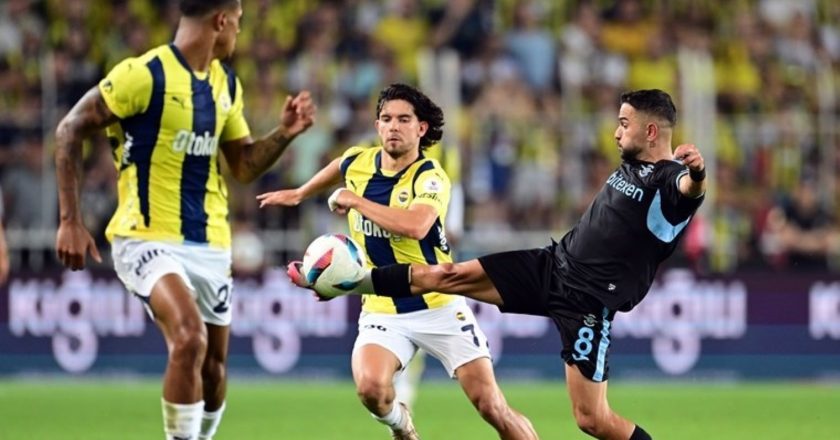 Maç sonunda tribünlere veda etti: Ferdi Kadıoğlu'ndan ayrılık ilanı – Son Dakika Spor Haberleri