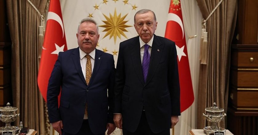 AKP'nin 4 il başkanına aday gösterildi – Son Dakika Siyaset Haberleri