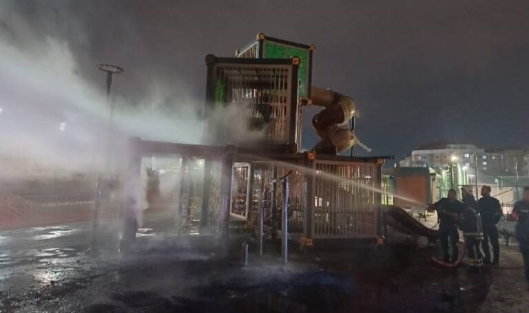 Tekirdağ’da çocuk oyun parkında yangın! – Türkiye’den son dakika haberleri