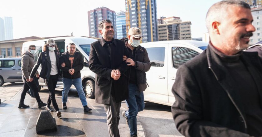 İstanbul’da CHP’li 9 Belediye için Terörist Araştırma: 10 Tutuklama
