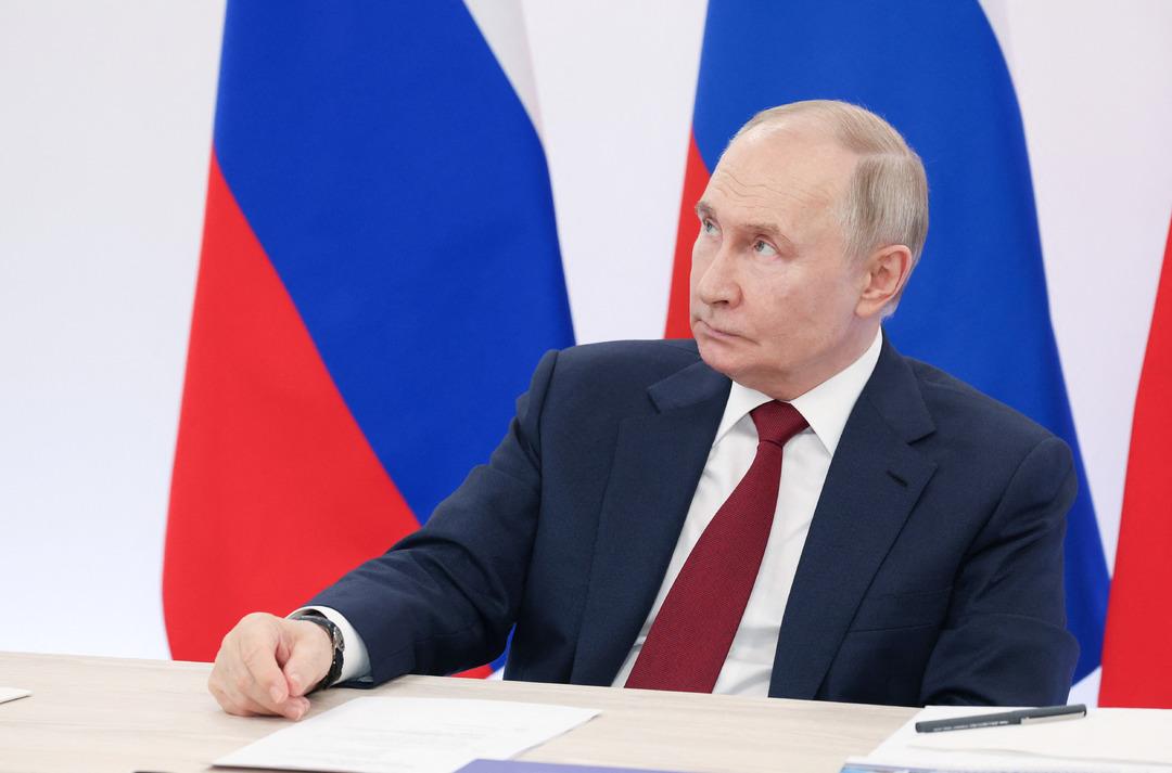 2025-05-20T065625Z_1354208066_RC28LEA272HI_RTMADP_3_RUSSI-PUTIN