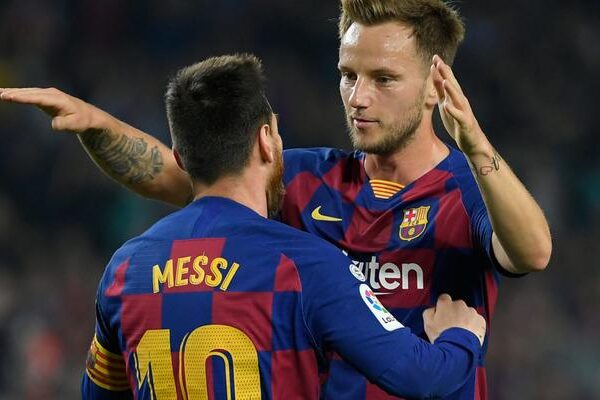 Bir dönemin sonu! Yıldız Dünyadan Yedekleniyor Ivan Rakitic futboldan ayrıldığını duyurdu … yeni mesleği de duyuruldu