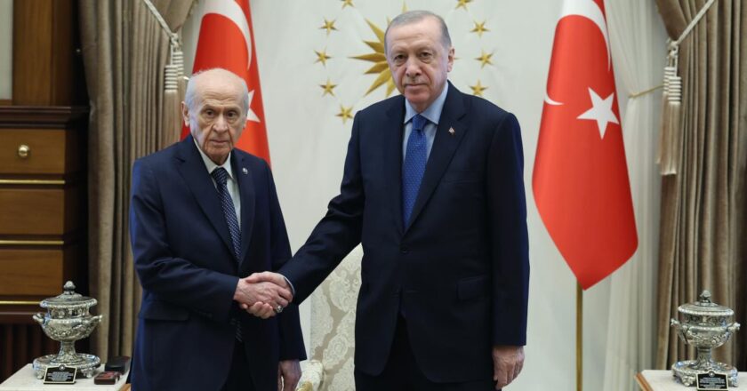 Başkan Erdoğan Lider MHP Bahçeli'yi kabul etti