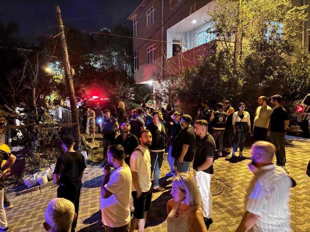 Sokağın ortasında umraniye vahşeti: Genç kadın, bir çizgi 2 ile uyumlu boğazını öldürdü