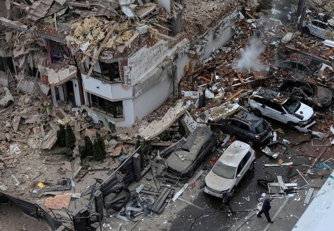 Taş başkentte taşta değil! Dünya şu görüntüleri konuşuyor: Kiev, Rusya'nın 12 saat boyunca füze yağdığı RUS 9'a döndü