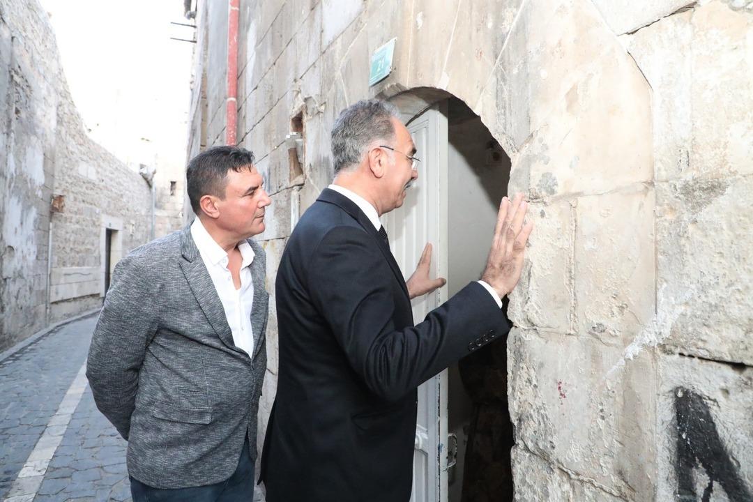 Her zaman gizemli bir hayırsever gibi davrandı! Bu sefer belediye başkanı yaptı: Defteri aldı ve tüm borçları sildi... 2