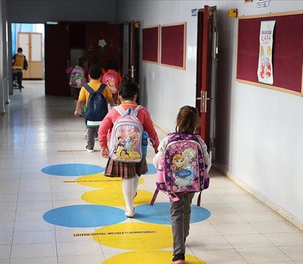 Zorbalığa karşı yeni adım! Okula başlama yaşı değişecek mi?